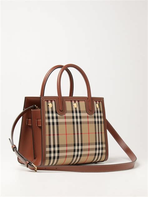 burberry handtasche metallplakette|burberry handbags sale.